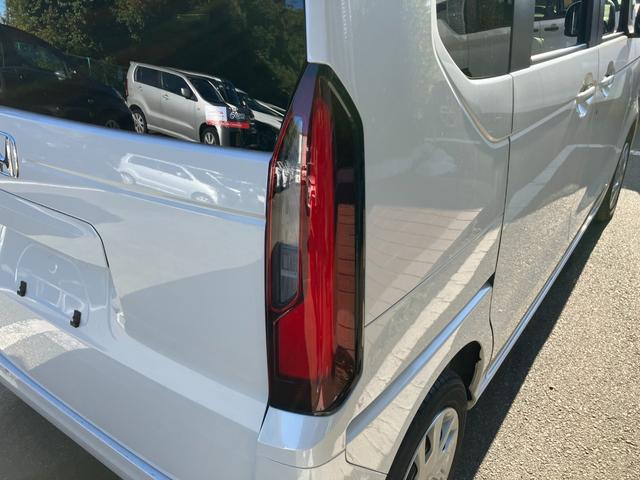 Ｎ－ＢＯＸ ベースグレード　冠水歴車ナビＴＶバックカメラＢＴオーディオ対応センシングアダプティブクルコン両側パワスラスマートキー２本ドラレコ前後２カメラ禁煙車メンテノート取説付充電用ＵＳＢジャック前席シートヒーターＬＥＤヘッド（18枚目）