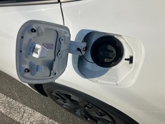 プリウス Ｘ　冠水歴車ナビＴＶバックカメラＥＴＣ２．０セーフティーセンスプリクラッシュセーフティーアダプティブクルーズコントロールスマートキーＰスタートイモビライザーオートマチックハイビームＡＣ１００Ｖ電源禁煙車（28枚目）