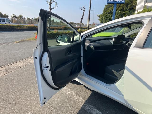 プリウス Ｘ　冠水歴車ナビＴＶバックカメラＥＴＣ２．０セーフティーセンスプリクラッシュセーフティーアダプティブクルーズコントロールスマートキーＰスタートイモビライザーオートマチックハイビームＡＣ１００Ｖ電源禁煙車（44枚目）