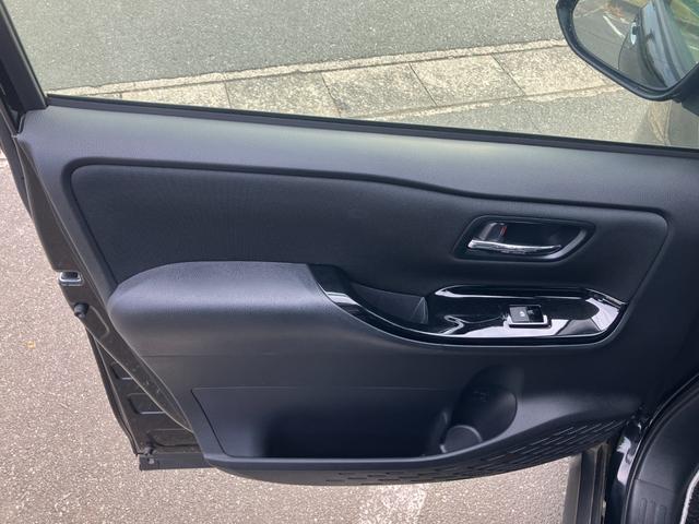 ヴォクシー ＺＳ　冠水歴車ナビＴＶバックカメラＢＴ対応ＥＴＣ車載器セーフティーセンスプリクッシュセーフティ両側パワスラ禁煙車スマートキーＰスタートイモビドラレコ前後２カメラメンテノート取説オートマチックハイビーム７名乗（45枚目）