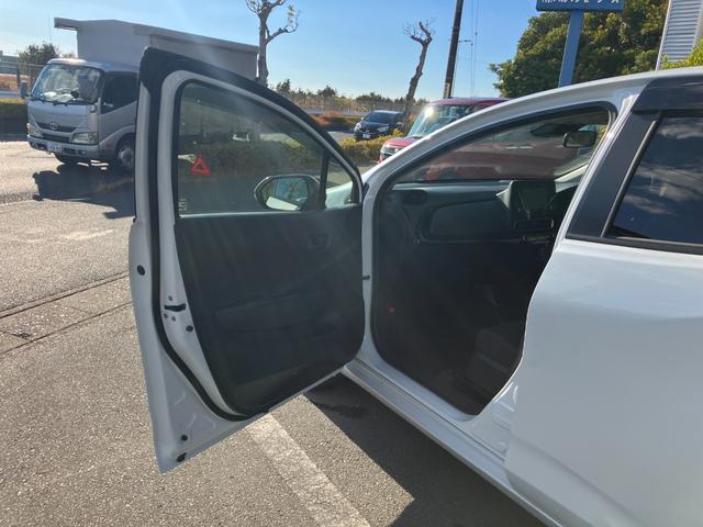 アクア Ｘ　冠水歴車ナビＴＶＢＴオーディオ対応バックカメラ禁煙車セーフティセンスプリクラッシュセーフティクルーズコントロールスマートキーＰスタートイモビＥＴＣ車載器ＡＣ１００電源オートハイビーム衝突安全ボディー（44枚目）