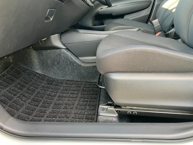 アクア Ｘ　冠水歴車ナビＴＶＢＴオーディオ対応バックカメラ禁煙車セーフティセンスプリクラッシュセーフティクルーズコントロールスマートキーＰスタートイモビＥＴＣ車載器ＡＣ１００電源オートハイビーム衝突安全ボディー（48枚目）