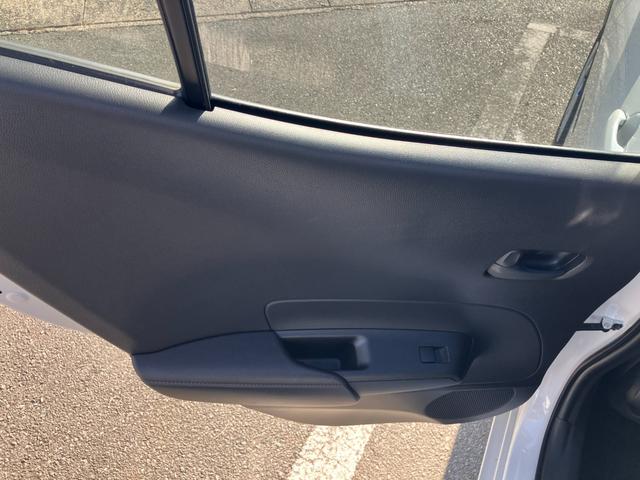 アクア Ｘ　冠水歴車ナビＴＶＢＴオーディオ対応バックカメラ禁煙車セーフティセンスプリクラッシュセーフティクルーズコントロールスマートキーＰスタートイモビＥＴＣ車載器ＡＣ１００電源オートハイビーム衝突安全ボディー（50枚目）