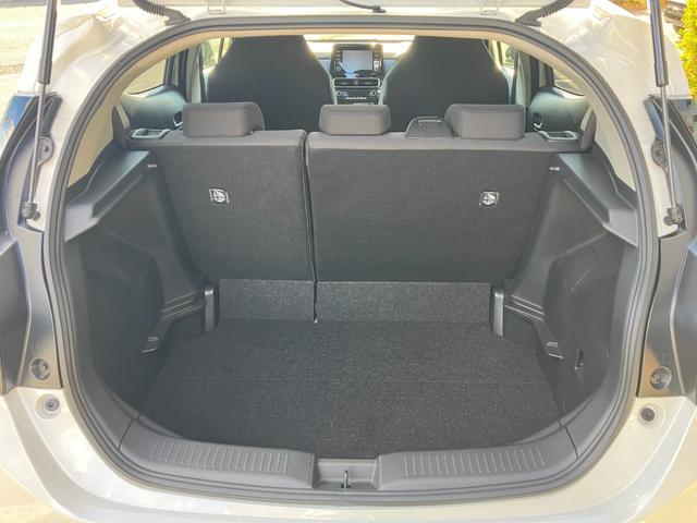 アクア Ｘ　冠水歴車ナビＴＶＢＴオーディオ対応バックカメラ禁煙車セーフティセンスプリクラッシュセーフティクルーズコントロールスマートキーＰスタートイモビＥＴＣ車載器ＡＣ１００電源オートハイビーム衝突安全ボディー（60枚目）