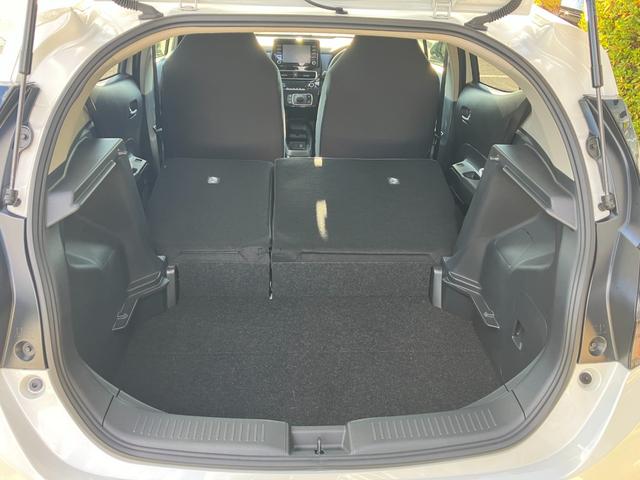 アクア Ｘ　冠水歴車ナビＴＶＢＴオーディオ対応バックカメラ禁煙車セーフティセンスプリクラッシュセーフティクルーズコントロールスマートキーＰスタートイモビＥＴＣ車載器ＡＣ１００電源オートハイビーム衝突安全ボディー（61枚目）