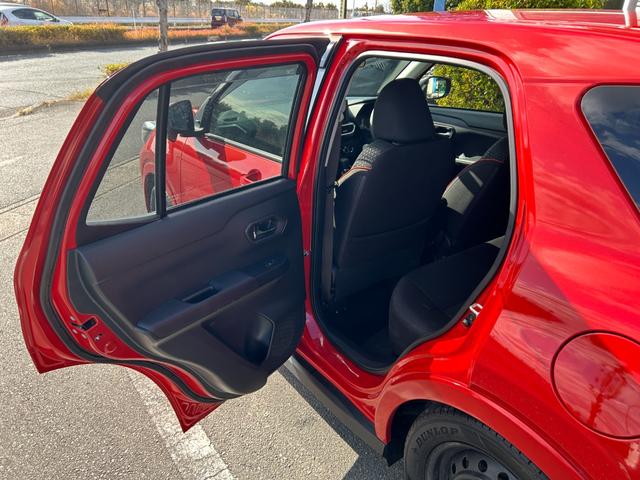 �X�^�b�h���X���̔̔����s���Ă���܂��􂨋C�y�ɃX�^�b�t�ɂ��q�˂��������I�I