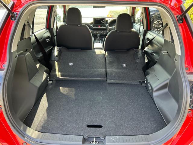 ���S�̎w��H�ꊮ���B���^�x�ǂɑ����ĎԌ��i�����j���s�����Ƃ��ł���H��ł��B���̂��ߗ��^�ǂƓ����������C�������Ђ̍H��Ɏ����Ă��܂��B���Ǝ��i�����m�풓�A�ύڎԂ��������܂�