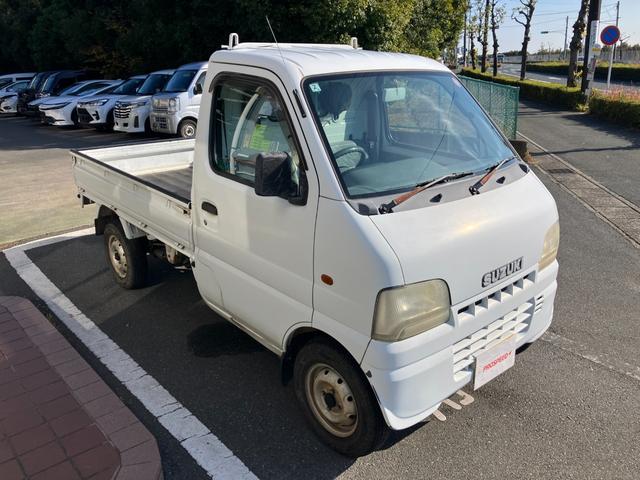 キャリイトラック ＫＵ　４ＷＤ５ＭＴ３方開きエアコンパワステ付ＡＭＦＭラジオ禁煙車ガソリン車ゲートアッパープレート荷台ゴムマットメンテナンスノート取説付き荷台内寸長１９２ｃｍ幅１３８ｃｍ高さ２８ｃｍ（7枚目）