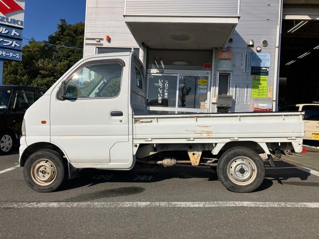 キャリイトラック ＫＵ　４ＷＤ５ＭＴ３方開きエアコンパワステ付ＡＭＦＭラジオ禁煙車ガソリン車ゲートアッパープレート荷台ゴムマットメンテナンスノート取説付き荷台内寸長１９２ｃｍ幅１３８ｃｍ高さ２８ｃｍ（15枚目）