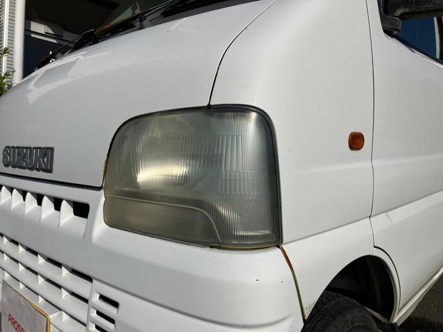 キャリイトラック ＫＵ　４ＷＤ５ＭＴ３方開きエアコンパワステ付ＡＭＦＭラジオ禁煙車ガソリン車ゲートアッパープレート荷台ゴムマットメンテナンスノート取説付き荷台内寸長１９２ｃｍ幅１３８ｃｍ高さ２８ｃｍ（17枚目）