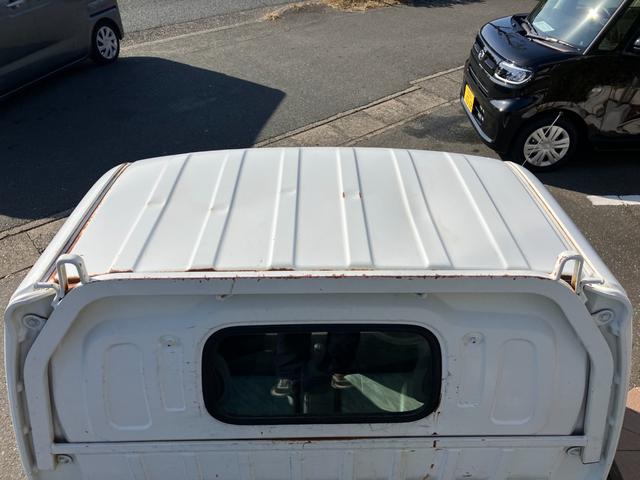 キャリイトラック ＫＵ　４ＷＤ５ＭＴ３方開きエアコンパワステ付ＡＭＦＭラジオ禁煙車ガソリン車ゲートアッパープレート荷台ゴムマットメンテナンスノート取説付き荷台内寸長１９２ｃｍ幅１３８ｃｍ高さ２８ｃｍ（31枚目）