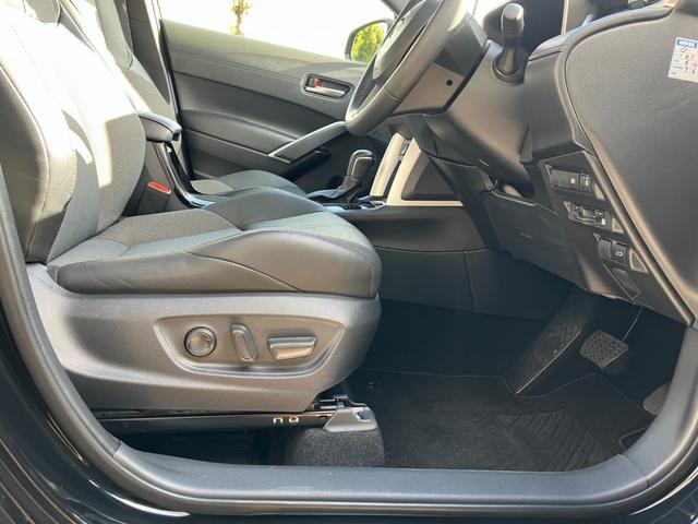 カローラクロス ハイブリッド　Ｚ　冠水歴車ナビＴＶバックカメラＥＴＣ２．０セーフティセンスプリクラレーダークルコンデジタルインナーミラー禁煙車オートマチックハイビームパワーバックドアハイブリッド車前席シートＡＣＬＥＤヘッドスマートキー（42枚目）