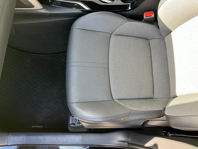 カローラクロス ハイブリッド　Ｚ　冠水歴車ナビＴＶバックカメラＥＴＣ２．０セーフティセンスプリクラレーダークルコンデジタルインナーミラー禁煙車オートマチックハイビームパワーバックドアハイブリッド車前席シートＡＣＬＥＤヘッドスマートキー（46枚目）