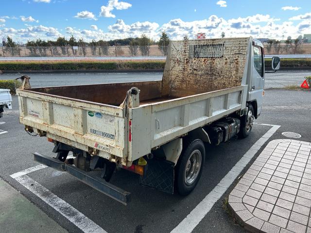 キャンター 全低床ダンプ　全低床強化ダンプ３ｔ積載ディーゼルターボ５ＭＴ３方開ＡＣＰＳＰＷキーレスエントリーフル装備左側電格ミラーフォグランプ荷台内寸長さ３０３ｃｍ幅１５８ｃｍ高さ３７ｃｍ床面地上高９３ｃｍＥＴＣ車載器中間ピン（23枚目）