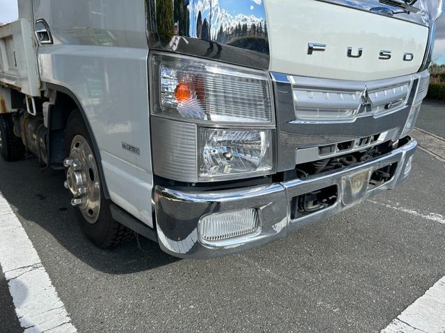 キャンター 全低床ダンプ　全低床強化ダンプ３ｔ積載ディーゼルターボ５ＭＴ３方開ＡＣＰＳＰＷキーレスエントリーフル装備左側電格ミラーフォグランプ荷台内寸長さ３０３ｃｍ幅１５８ｃｍ高さ３７ｃｍ床面地上高９３ｃｍＥＴＣ車載器中間ピン（31枚目）