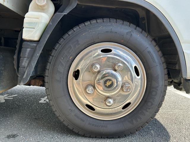 キャンター 全低床ダンプ　全低床強化ダンプ３ｔ積載ディーゼルターボ５ＭＴ３方開ＡＣＰＳＰＷキーレスエントリーフル装備左側電格ミラーフォグランプ荷台内寸長さ３０３ｃｍ幅１５８ｃｍ高さ３７ｃｍ床面地上高９３ｃｍＥＴＣ車載器中間ピン（45枚目）