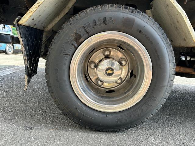 キャンター 全低床ダンプ　全低床強化ダンプ３ｔ積載ディーゼルターボ５ＭＴ３方開ＡＣＰＳＰＷキーレスエントリーフル装備左側電格ミラーフォグランプ荷台内寸長さ３０３ｃｍ幅１５８ｃｍ高さ３７ｃｍ床面地上高９３ｃｍＥＴＣ車載器中間ピン（46枚目）