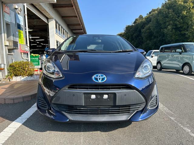 アクア Ｓスタイルブラック　冠水歴車バックカメラＥＴＣ車載器セーフティセンス禁煙車プリクラッシュセーフティドラレコスマートキー２本Ｐスタートイモビライザーオートマチックハイビーム白線逸脱警報横滑り防止衝突安全ボディースペアタイヤ（4枚目）