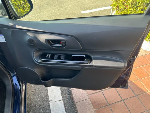 アクア Ｓスタイルブラック　冠水歴車バックカメラＥＴＣ車載器セーフティセンス禁煙車プリクラッシュセーフティドラレコスマートキー２本Ｐスタートイモビライザーオートマチックハイビーム白線逸脱警報横滑り防止衝突安全ボディースペアタイヤ（38枚目）