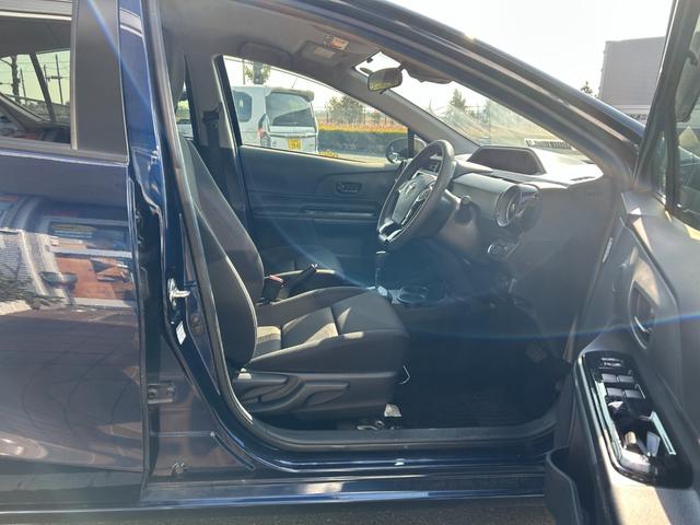 アクア Ｓスタイルブラック　冠水歴車バックカメラＥＴＣ車載器セーフティセンス禁煙車プリクラッシュセーフティドラレコスマートキー２本Ｐスタートイモビライザーオートマチックハイビーム白線逸脱警報横滑り防止衝突安全ボディースペアタイヤ（41枚目）