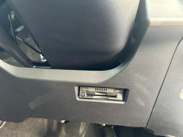 アクア Ｓスタイルブラック　冠水歴車バックカメラＥＴＣ車載器セーフティセンス禁煙車プリクラッシュセーフティドラレコスマートキー２本Ｐスタートイモビライザーオートマチックハイビーム白線逸脱警報横滑り防止衝突安全ボディースペアタイヤ（69枚目）