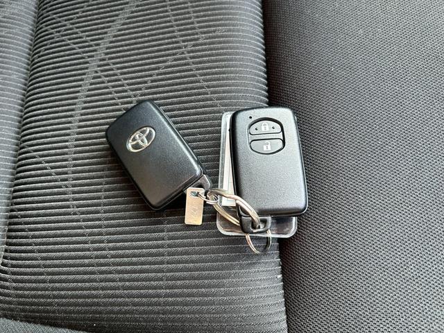 アクア Ｓスタイルブラック　冠水歴車バックカメラＥＴＣ車載器セーフティセンス禁煙車プリクラッシュセーフティドラレコスマートキー２本Ｐスタートイモビライザーオートマチックハイビーム白線逸脱警報横滑り防止衝突安全ボディースペアタイヤ（80枚目）