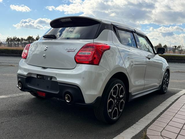 �A�N�Z�X�́A�����������H�l�����h�b�~��Ė�T���B�Ŋ��w�͏㓇�w�i���B�S���j�ƂȂ�܂��B���O�ɂ��A���𒸂���΁A���}�T�[�r�X������܂��B