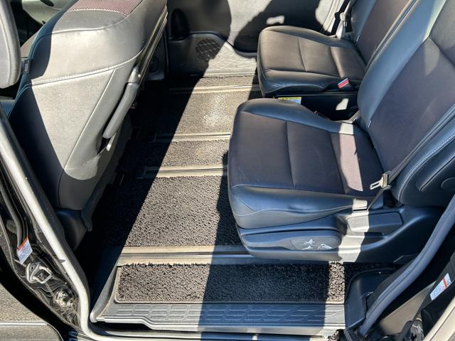 �X�^�b�h���X���̔̔����s���Ă���܂��􂨋C�y�ɃX�^�b�t�ɂ��q�˂��������I�I