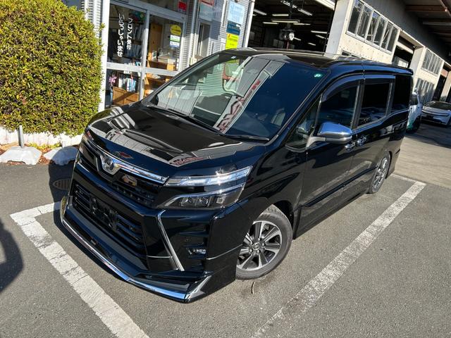 ヴォクシー ＺＳ　煌ＩＩ　冠水歴車禁煙車ＥＴＣ付スマートキー２本両側電動スライドドアナビＴＶフルセグバックカメラ先行車発進告知クリアランスソナーＵＳＢ給電２箇所クルーズコントロールアイドリングストップＰスタート純正アルミ（2枚目）