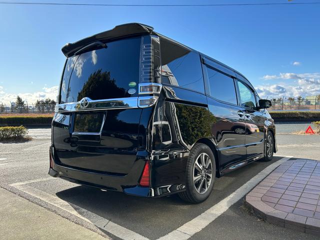 ヴォクシー ＺＳ　煌ＩＩ　冠水歴車禁煙車ＥＴＣ付スマートキー２本両側電動スライドドアナビＴＶフルセグバックカメラ先行車発進告知クリアランスソナーＵＳＢ給電２箇所クルーズコントロールアイドリングストップＰスタート純正アルミ（8枚目）