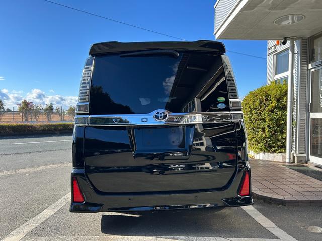 ヴォクシー ＺＳ　煌ＩＩ　冠水歴車禁煙車ＥＴＣ付スマートキー２本両側電動スライドドアナビＴＶフルセグバックカメラ先行車発進告知クリアランスソナーＵＳＢ給電２箇所クルーズコントロールアイドリングストップＰスタート純正アルミ（10枚目）