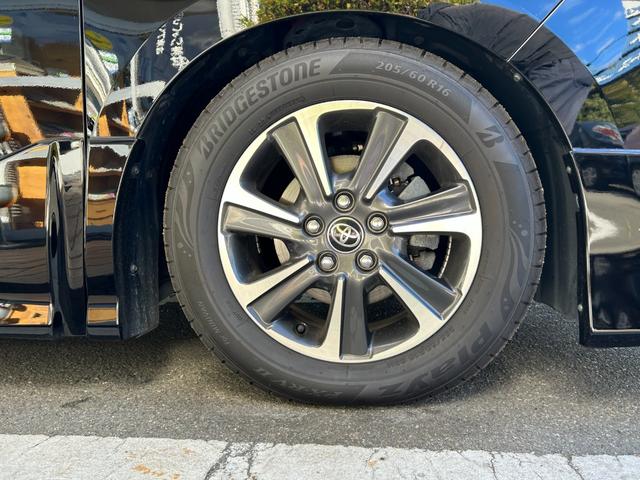 ヴォクシー ＺＳ　煌ＩＩ　冠水歴車禁煙車ＥＴＣ付スマートキー２本両側電動スライドドアナビＴＶフルセグバックカメラ先行車発進告知クリアランスソナーＵＳＢ給電２箇所クルーズコントロールアイドリングストップＰスタート純正アルミ（29枚目）