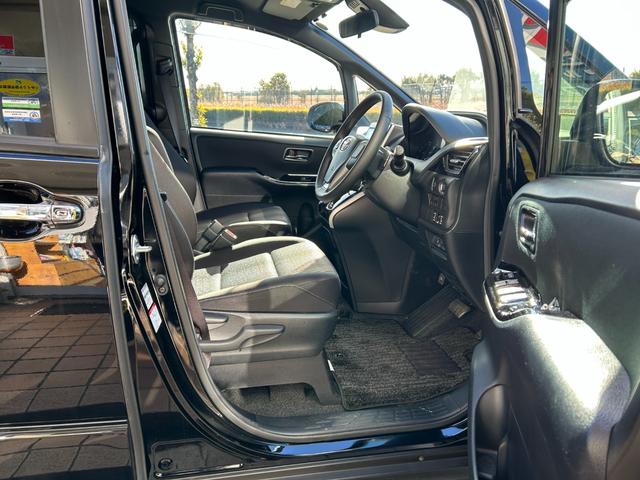 ヴォクシー ＺＳ　煌ＩＩ　冠水歴車禁煙車ＥＴＣ付スマートキー２本両側電動スライドドアナビＴＶフルセグバックカメラ先行車発進告知クリアランスソナーＵＳＢ給電２箇所クルーズコントロールアイドリングストップＰスタート純正アルミ（40枚目）