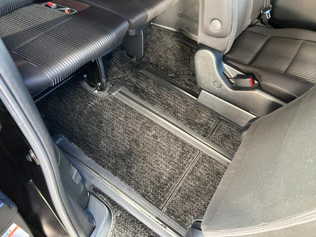 ヴォクシー ＺＳ　煌ＩＩ　冠水歴車禁煙車ＥＴＣ付スマートキー２本両側電動スライドドアナビＴＶフルセグバックカメラ先行車発進告知クリアランスソナーＵＳＢ給電２箇所クルーズコントロールアイドリングストップＰスタート純正アルミ（55枚目）