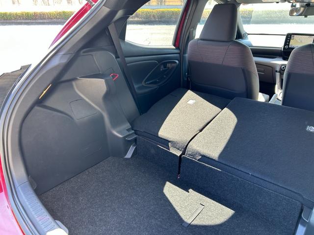 ヤリス ハイブリッドＧ　冠水歴車禁煙車ブラインドスポットモニターシートヒーターアダプティプクルーズコントロールドライブレコーダースマートキーＰスタートクリアランスソナーバックカメラＢＴオーディオナビ（61枚目）