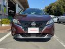 ノート Ｘ　ＦＯＵＲ　冠水歴車４ＷＤナビアラウンドビューモニターＥＴＣ車載器エマージェンシーブレーキ衝突軽減ブレーキ踏み間違え防止ブラインドスポットモニターステアリングヒーター禁煙リヤクロストラフィックアラート（5枚目）