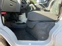 ＫＵ　４ＷＤ５ＭＴ３方開きエアコンパワステ付ＡＭＦＭラジオ禁煙車ガソリン車ゲートアッパープレート荷台ゴムマットメンテナンスノート取説付き荷台内寸長１９２ｃｍ幅１３８ｃｍ高さ２８ｃｍ（50枚目）