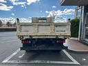 全低床ダンプ　全低床強化ダンプ３ｔ積載ディーゼルターボ５ＭＴ３方開ＡＣＰＳＰＷキーレスエントリーフル装備左側電格ミラーフォグランプ荷台内寸長さ３０３ｃｍ幅１５８ｃｍ高さ３７ｃｍ床面地上高９３ｃｍＥＴＣ車載器中間ピン（24枚目）