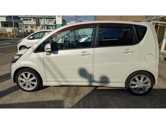 ムーヴ カスタム　ＲＳ　ターボ車　フルエアロ　１６インチアルミ　Ｂｌｕｅｔｏｏｔｈナビ　バックカメラ　ステアリングリモコン　社外フロアマット　ウォーターポンプ　ウォーターポンププーリー　ベルト交換（16枚目）