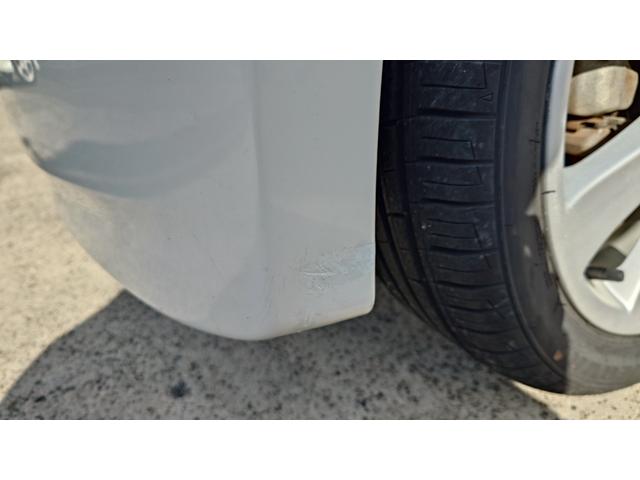 ムーヴ カスタム　ＲＳ　ターボ車　フルエアロ　１６インチアルミ　Ｂｌｕｅｔｏｏｔｈナビ　バックカメラ　ステアリングリモコン　社外フロアマット　ウォーターポンプ　ウォーターポンププーリー　ベルト交換（22枚目）