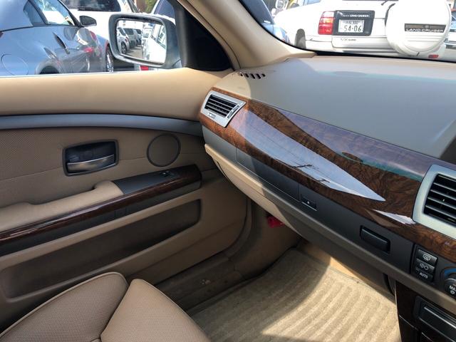 735i ナビ AW サンルーフ(18枚目)