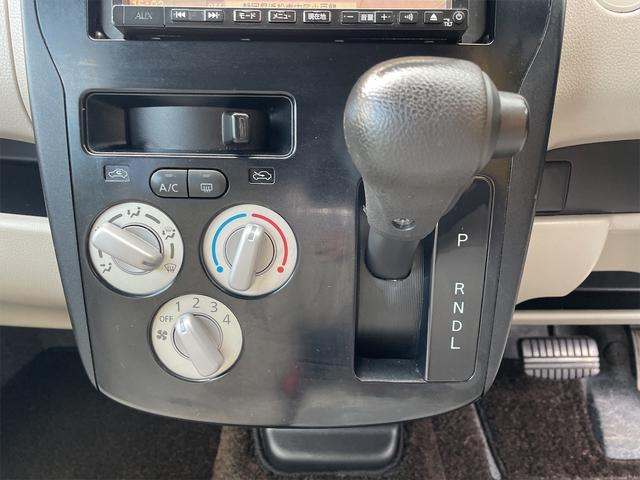 デイズ Ｊ　ナビ　ＴＶ　キーレスエントリー　電動格納ミラー　ベンチシート　ＣＶＴ　ＡＢＳ　ＣＤ　ＤＶＤ再生　ミュージックプレイヤー接続可　エアコン　パワーステアリング（6枚目）