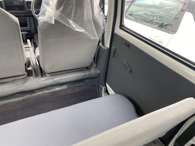 ＮＶ１００クリッパーバン ＤＸ　軽バン　ＡＴ　両側スライドドア　エアコン　パワーステアリング　運転席エアバッグ　助手席エアバッグ　記録簿（31枚目）