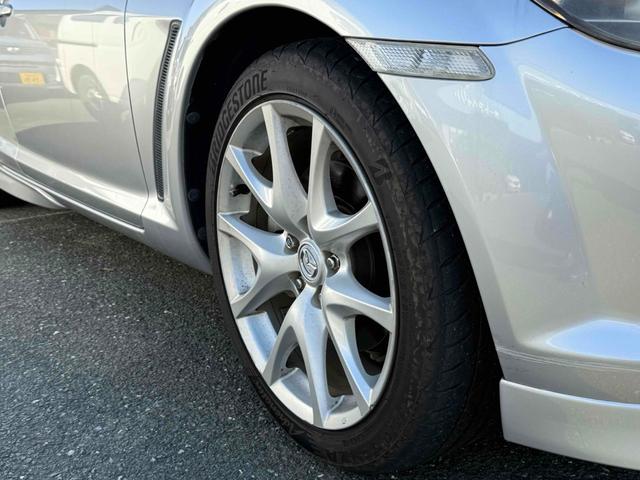 ＲＸ－８ タイプＥ　ＥＴＣ　オートクルーズコントロール　ＡＴ　ＨＩＤ　スマートキー　電動格納ミラー　アルミホイール　革シート　パワーシート　盗難防止システム　衝突安全ボディ　ＡＢＳ　ＥＳＣ　ＣＤ　エアコン（20枚目）