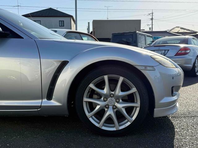 ＲＸ－８ タイプＥ　ＥＴＣ　オートクルーズコントロール　ＡＴ　ＨＩＤ　スマートキー　電動格納ミラー　アルミホイール　革シート　パワーシート　盗難防止システム　衝突安全ボディ　ＡＢＳ　ＥＳＣ　ＣＤ　エアコン（27枚目）