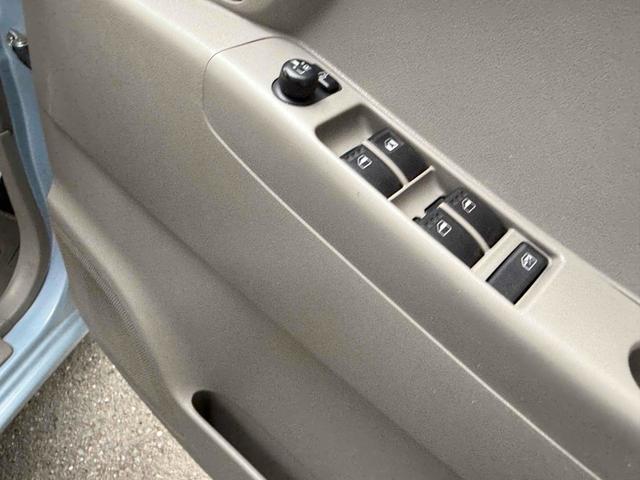 ムーヴコンテ Ｘスペシャル　ＥＴＣ　ナビ　ＴＶ　キーレスエントリー　電動格納ミラー　ベンチシート　ＣＶＴ　盗難防止システム　ＡＢＳ　ＣＤ　衝突安全ボディ　エアコン　パワーステアリング　パワーウィンドウ（12枚目）