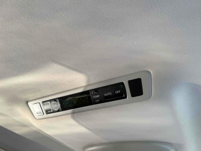 アルファード ２４０Ｓ　ＥＴＣ　バックカメラ　ＴＶ　クリアランスソナー　両側電動スライドドア　オートライト　ＨＩＤ　スマートキー　電動格納ミラー　後席モニター　３列シート　ＣＶＴ　アルミホイール　盗難防止システム（23枚目）