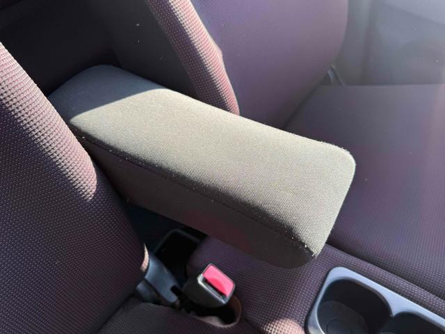 トッポ ジョイフィールド　ドライブレコーダー　キーレスエントリー　電動格納ミラー　ベンチシート　ＡＴ　盗難防止システム　ＣＤ　衝突安全ボディ　エアコン　パワーステアリング　パワーウィンドウ（25枚目）