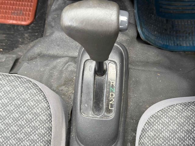 ハイゼットトラック 　軽トラック　ＡＴ　エアコン　運転席エアバッグ（5枚目）