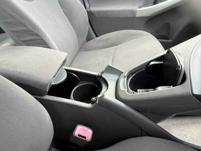 プリウス S ETC ナビ アルミホイール オートライト CVT スマートキー 電動格納ミラー 盗難防止システム 衝突安全ボディ ABS ESC エアコン パワーステアリング パワーウィンドウ(23枚目)